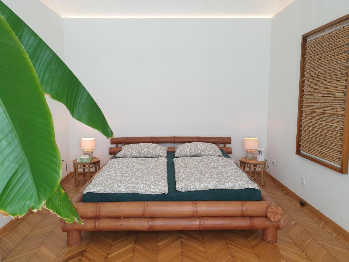 Sunny And Spacious Apartment Near City Centre Viena Exterior foto