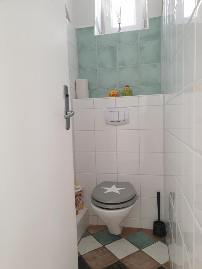 Sunny And Spacious Apartment Near City Centre Viena Exterior foto