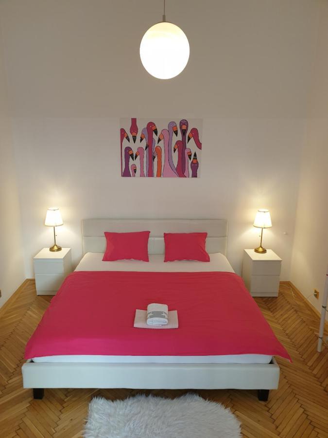 Sunny And Spacious Apartment Near City Centre Viena Exterior foto
